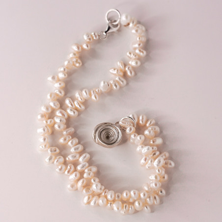 Aphrodite Pearl Choker