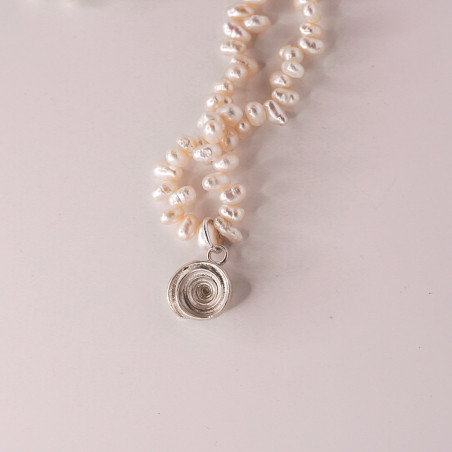 Aphrodite Pearl Choker