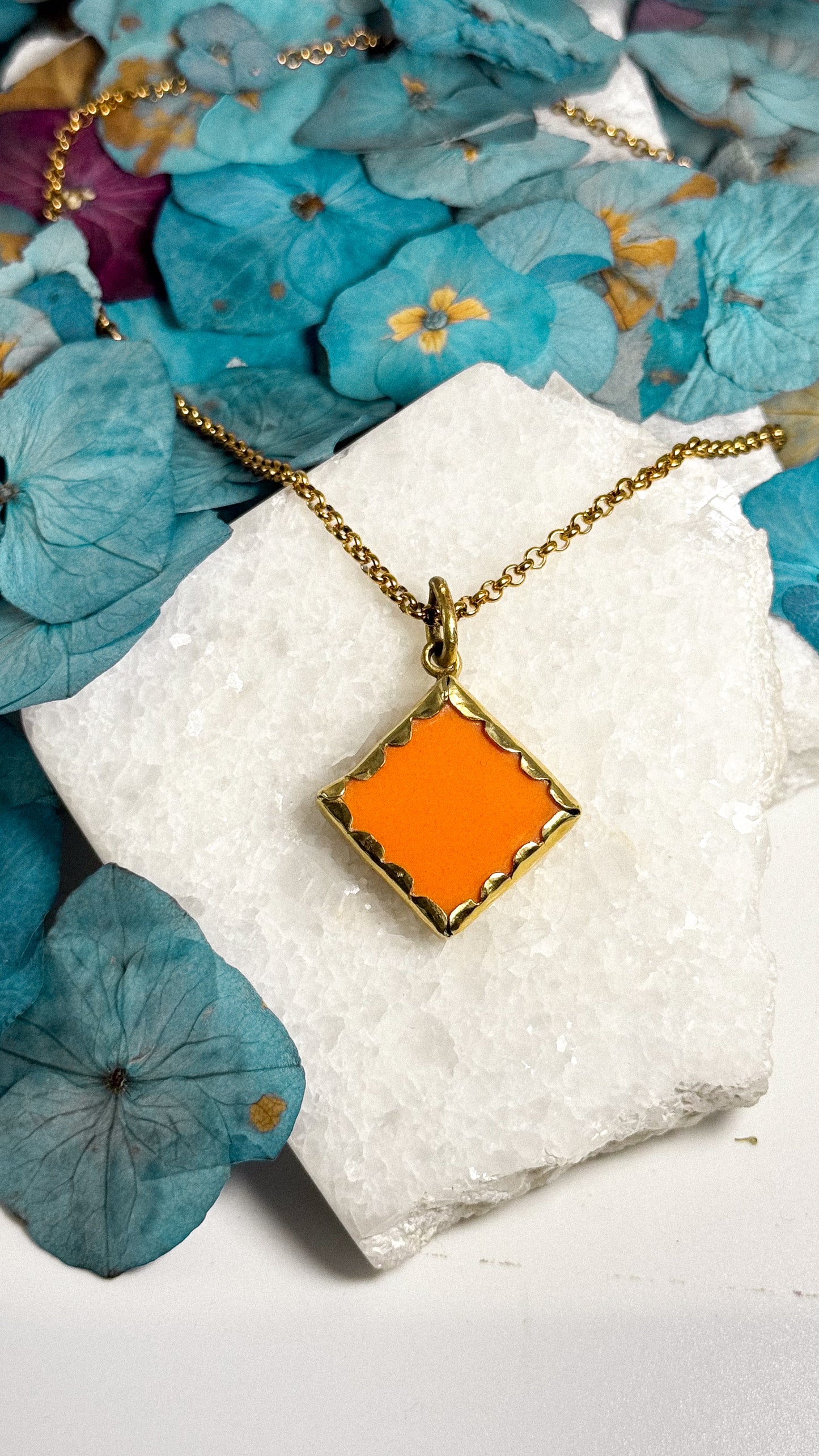 Mango, Esmeralda Necklace